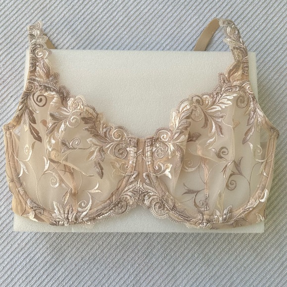 Soma Other - Soma Bra Beige Sheer Lace Underwire Embroidered 40C